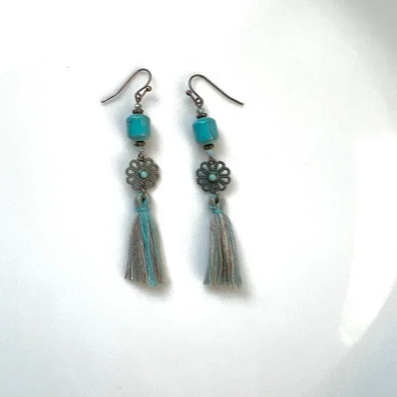 NEW Boho Flower Tassel Silk Earrings - Picture 2 of 5